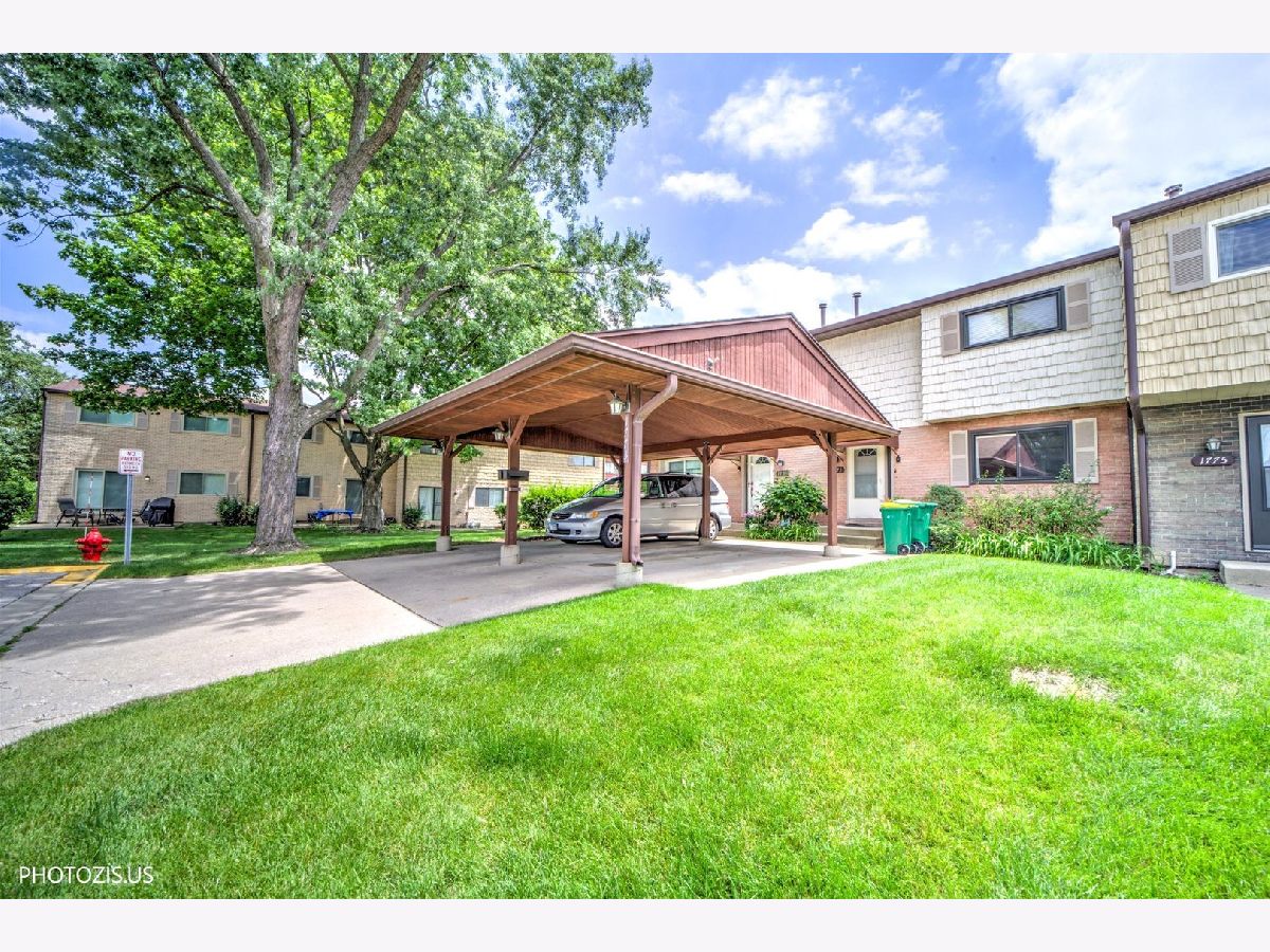  For Rent Wheeling Illinois, 1773 Shoshonee