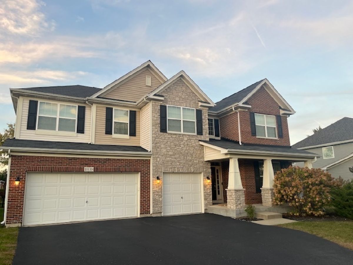  Rented Willowbrook Illinois, 16W764 Hawthorne