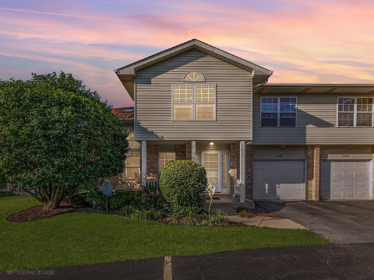  For Sale Justice Illinois, 7420 Maple Drive