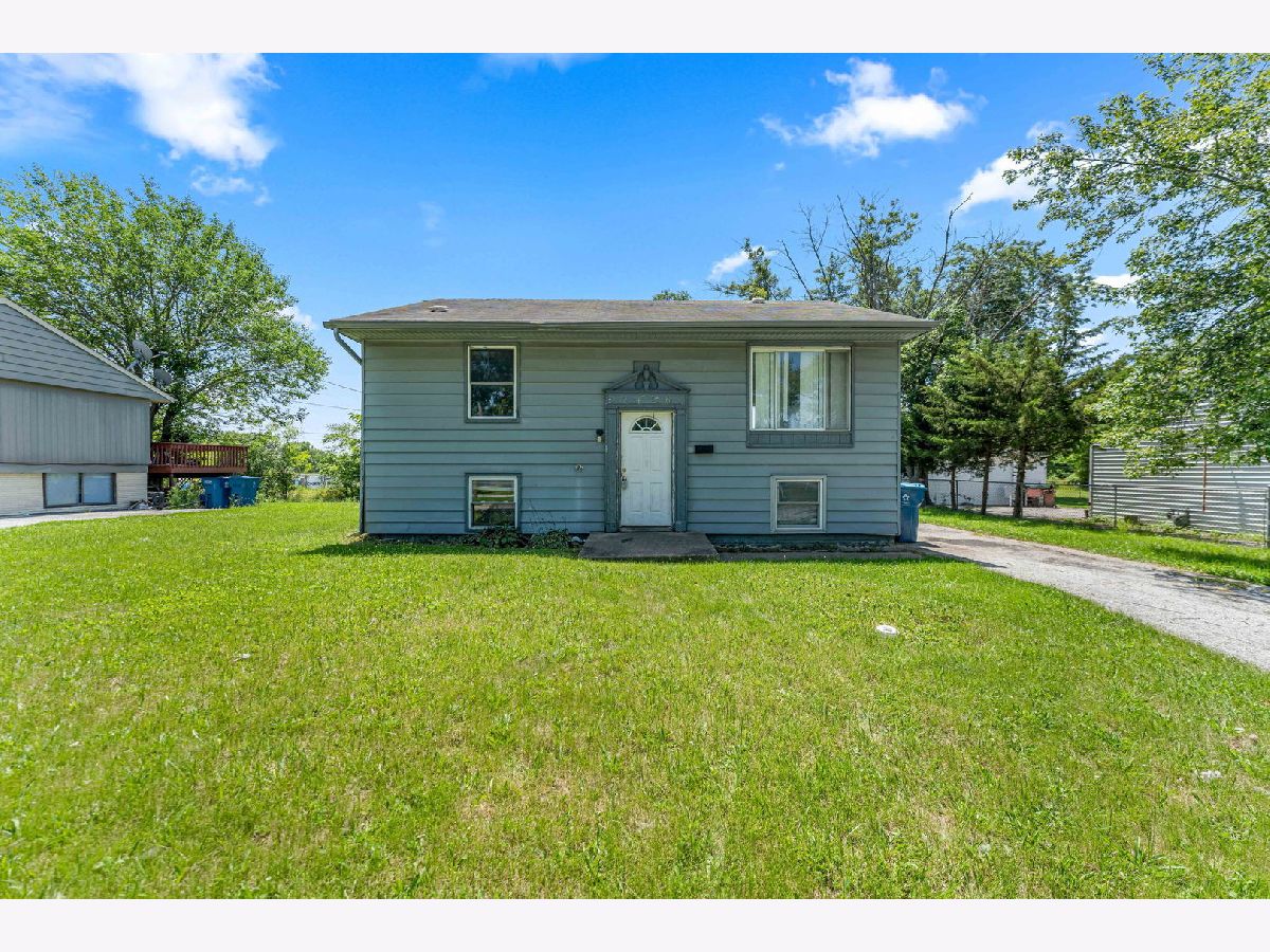  For Sale Sauk Village Illinois, 2426 223rd Street