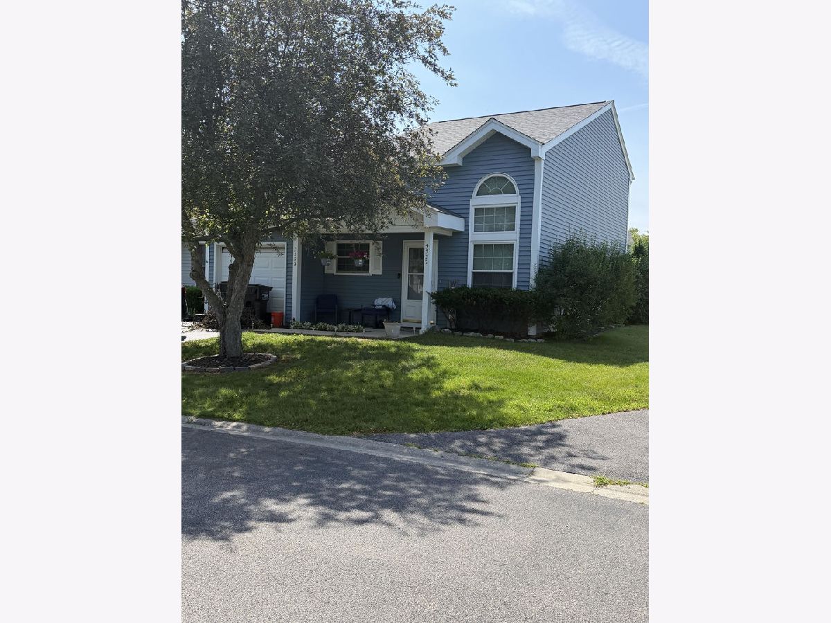 Townhomes & Homes Sold Southport Village Island Lake Illinois, 3327 Greenwich