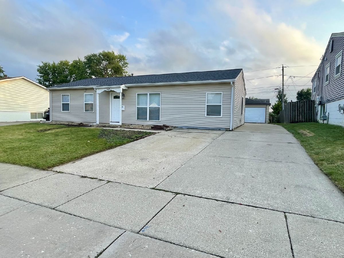  Rented Romeoville Illinois, 245 Healy