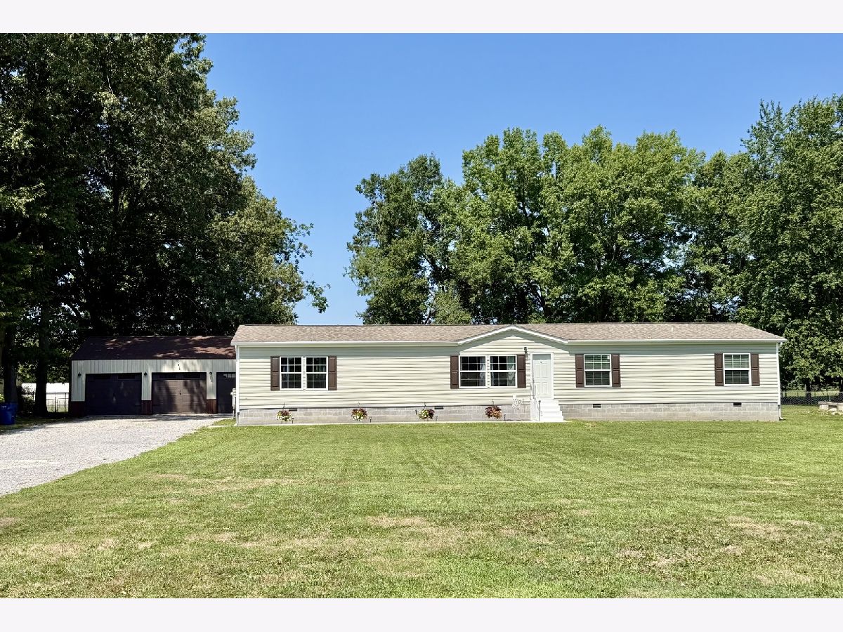  For Sale West Frankfort Illinois, 1709 Odle Road
