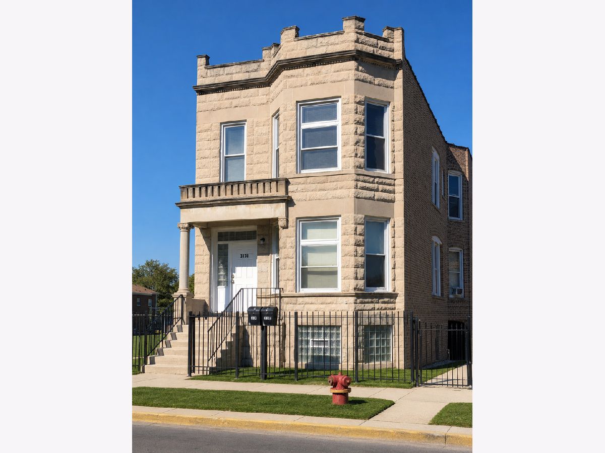  For Sale Chicago Illinois, 3130 Polk Street