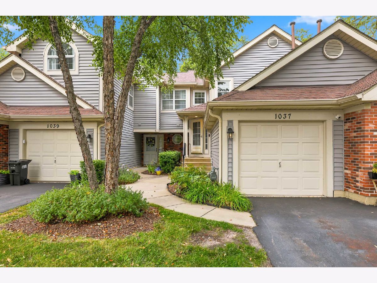 Townhomes & Condos For Sale Country Homes At Bennington Carol Stream Illinois, 1037 Rockport Drive