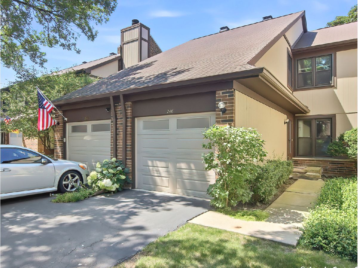  For Rent Wheeling Illinois, 246 Shadowbend