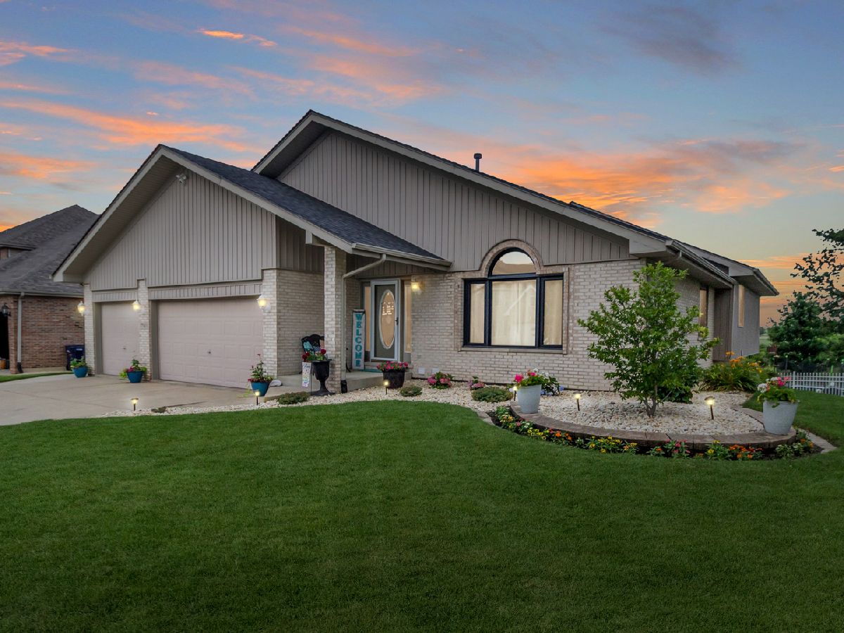 Homes & Townhomes For Sale Mission Hills Orland Park Illinois, 17543 Dolorosa Drive