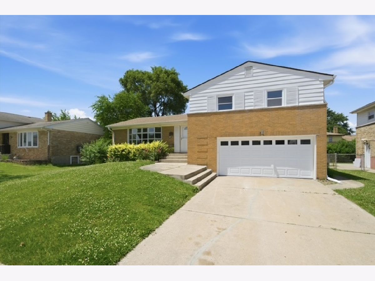  For Rent Melrose Park Illinois, 1640 Channing