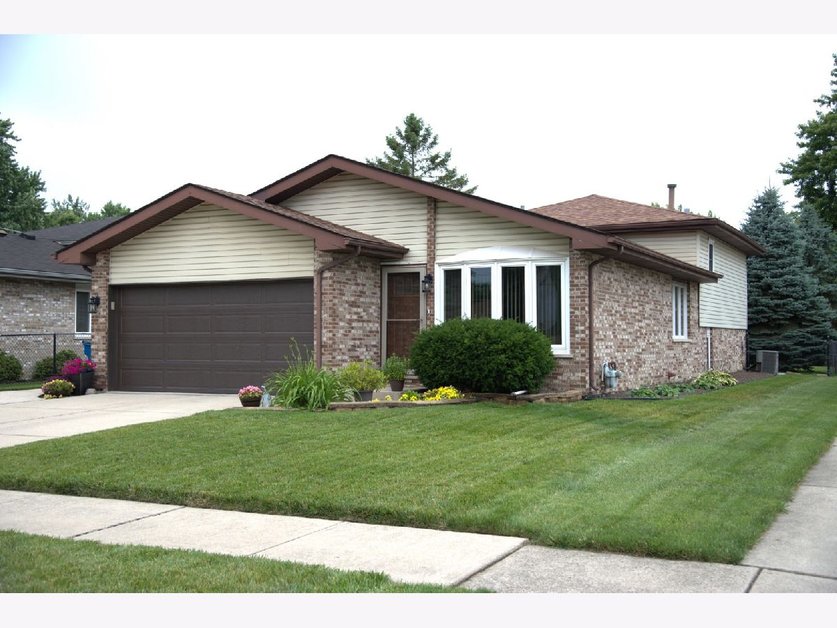  For Sale Crestwood Illinois, 14230 Keeler Avenue