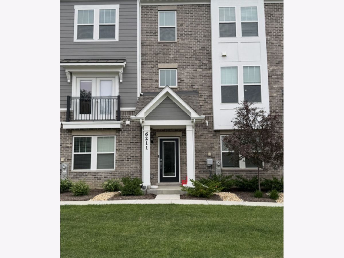 Rented Lisle Illinois, 6211 Sandbelt