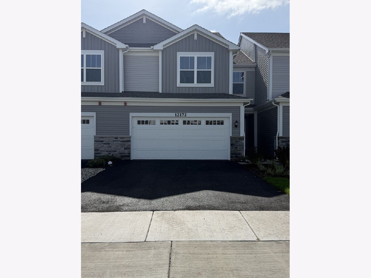  For Rent Huntley Illinois, 12172 Dodwell