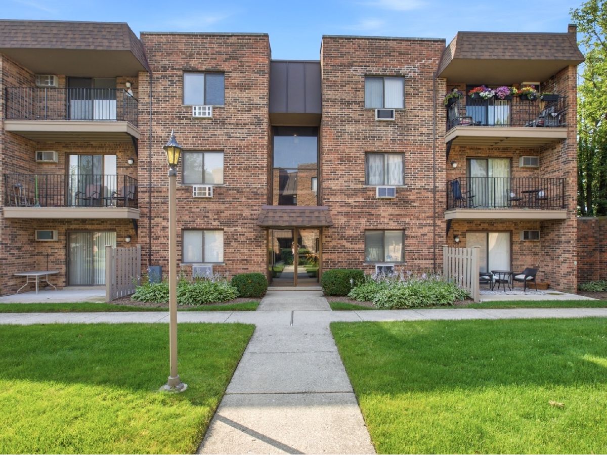  Rented Glenview Illinois, 3511 Central