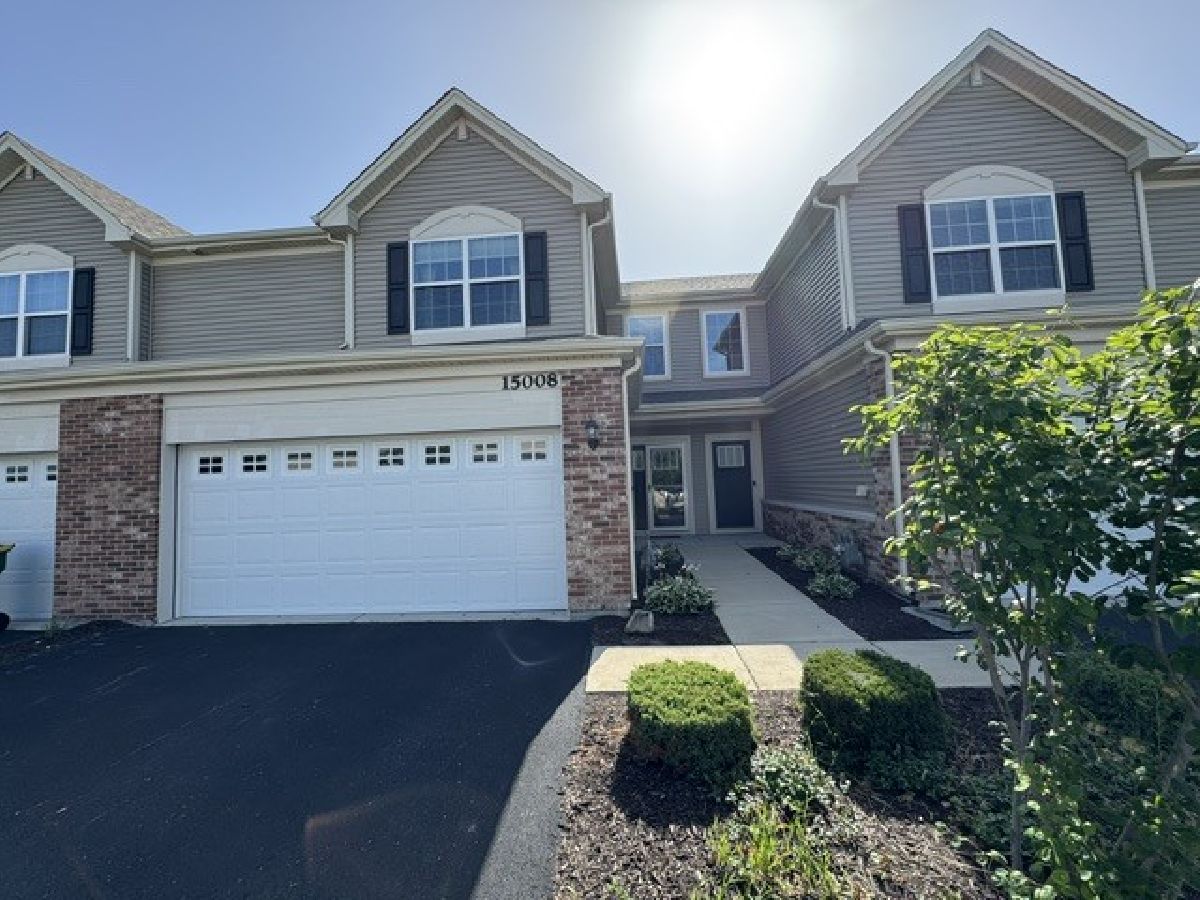 Condos & Townhomes & Homes For Sale Stonegate Manhattan Illinois, 15008 Quincy Circle