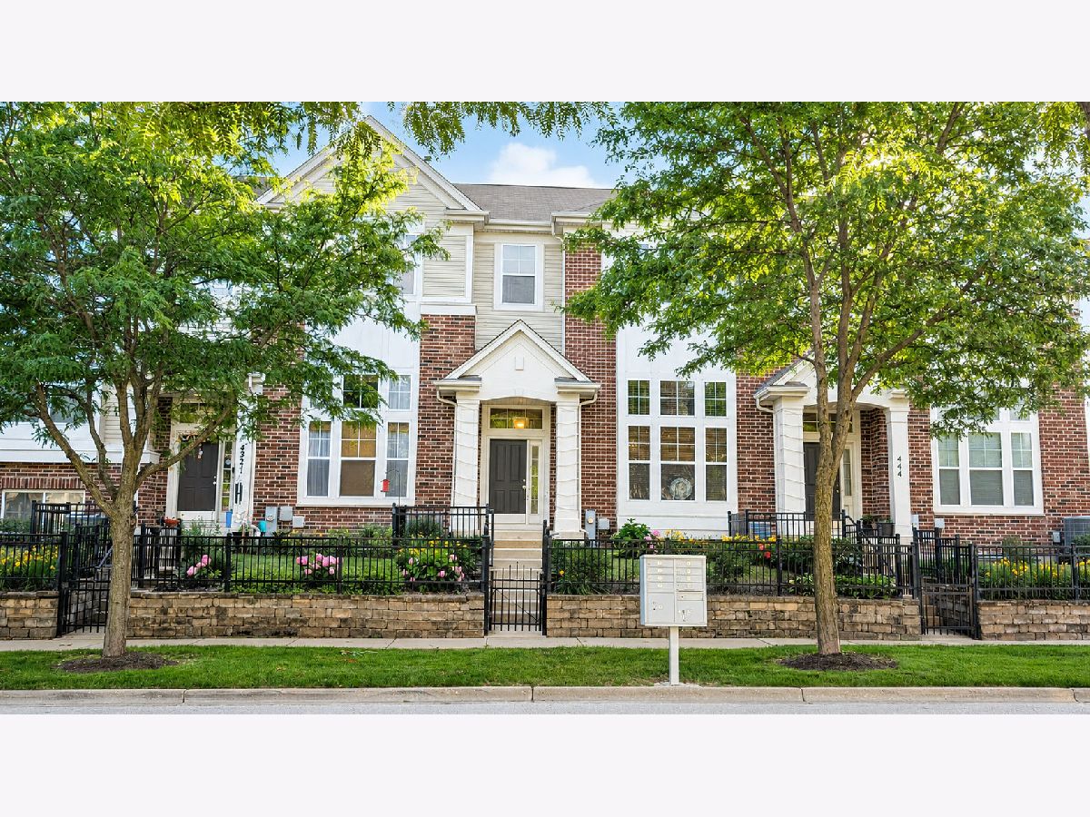  Rented Aurora Illinois, 438 Grosvenor
