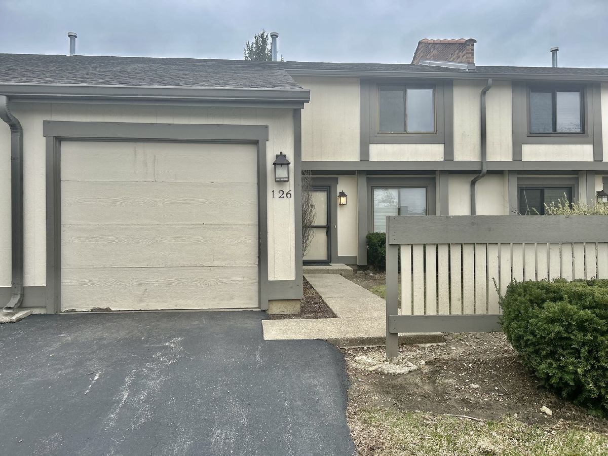  Rented Rolling Meadows Illinois, 126 Honeysuckle