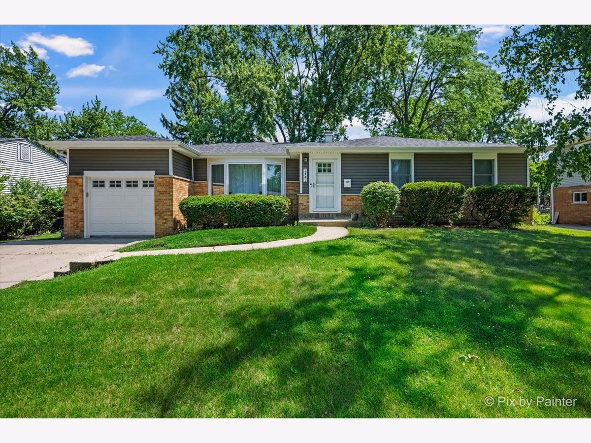 Homes For Sale Winston Park Palatine Illinois, 1441 Joan Drive