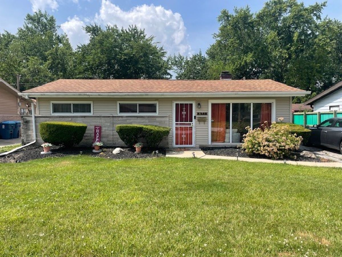  For Sale Calumet City Illinois, 671 River Drive