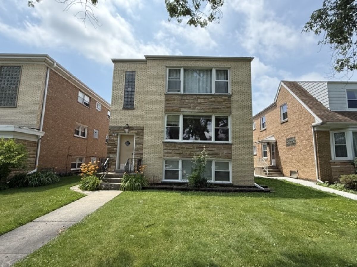  Rented Niles Illinois, 7553 Monroe