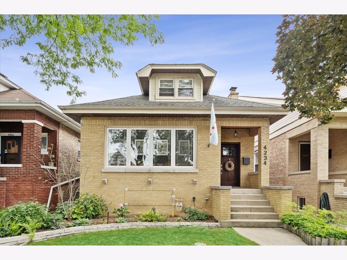  Rented Chicago Illinois, 4334 Mason