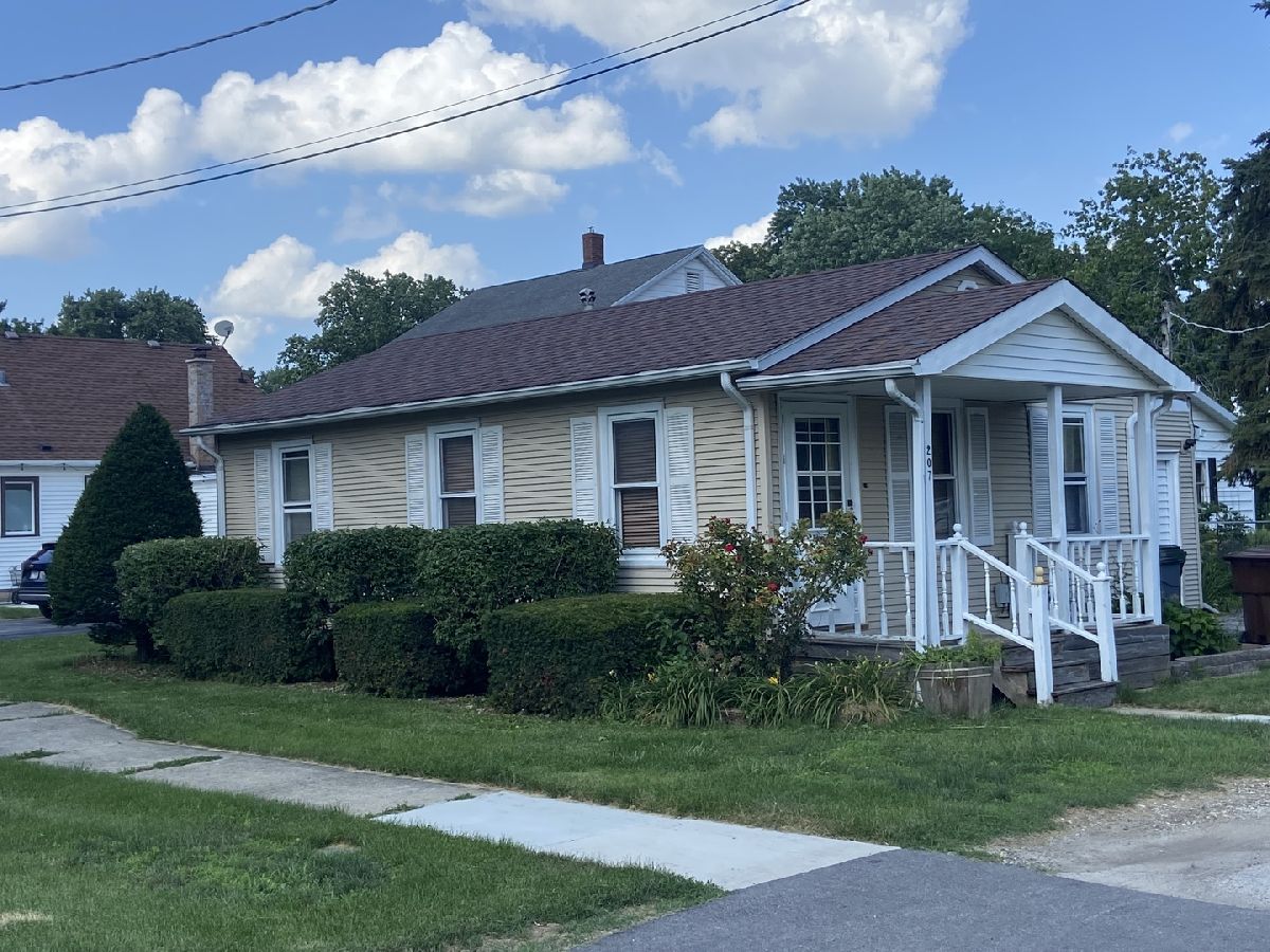  For Sale Peotone Illinois, 207 Conrad Street