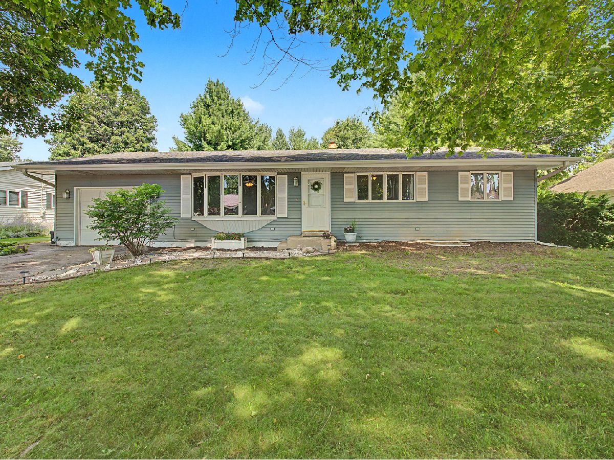  For Sale Waterman Illinois, 120 Eisenhower Street