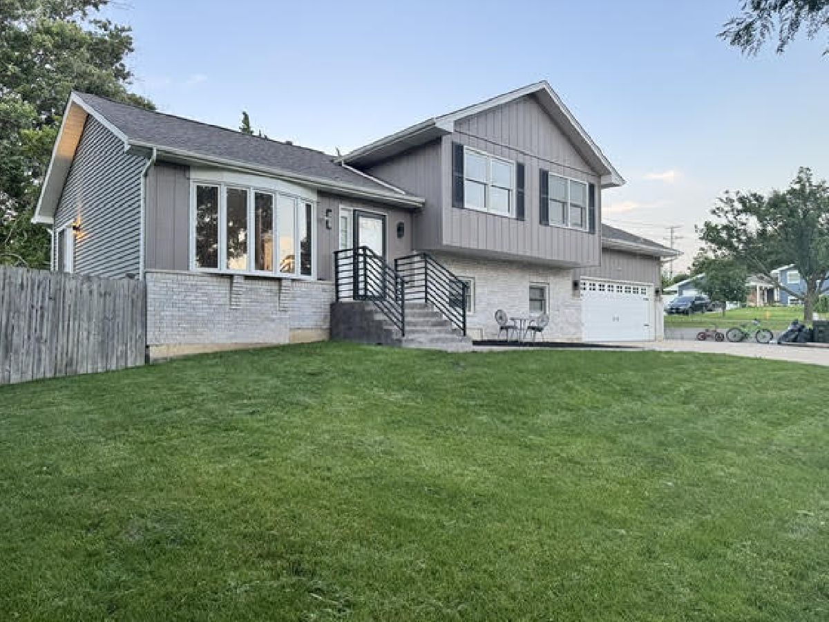  For Rent Lombard Illinois, 2S151 Avondale