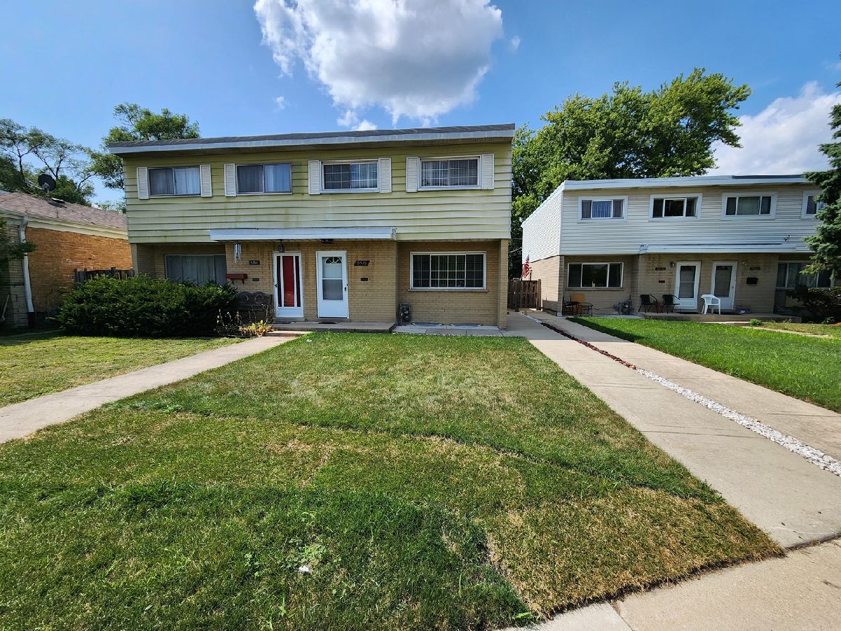  For Sale Skokie Illinois, 8916 Gross Point Road