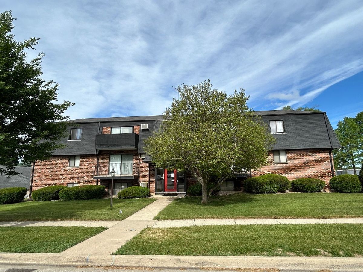  For Rent West Dundee Illinois, 428 Cavalier