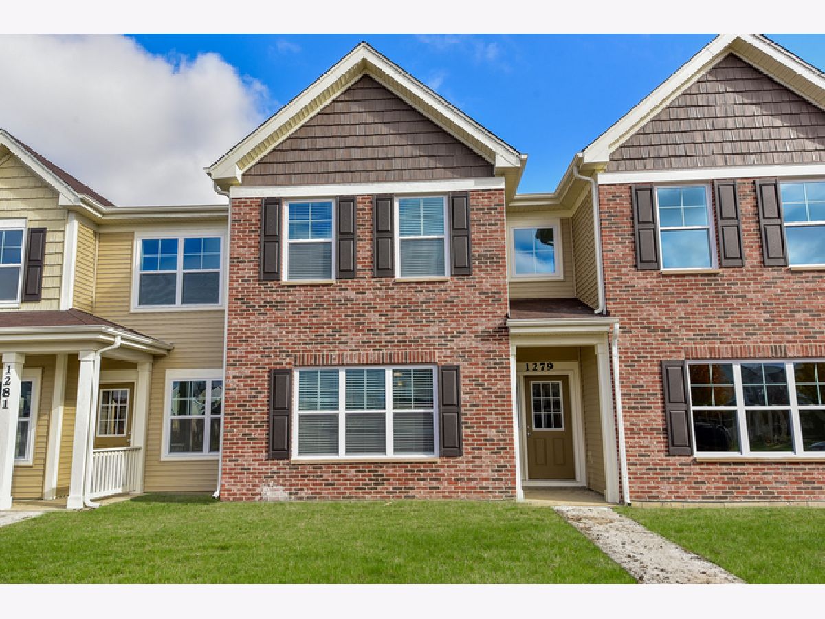  For Rent North Aurora Illinois, 1277 Comiskey