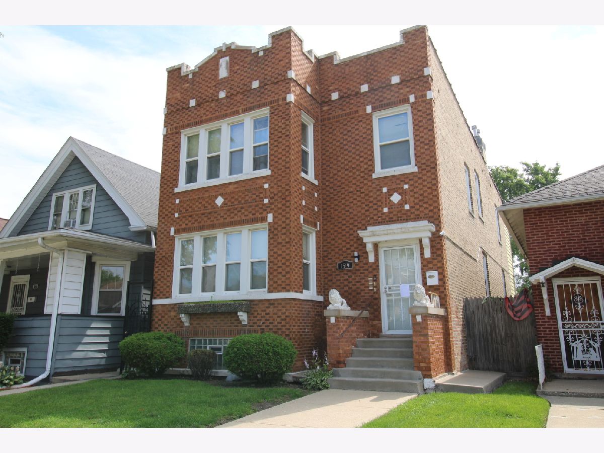  Rented Chicago Illinois, 1519 Linder