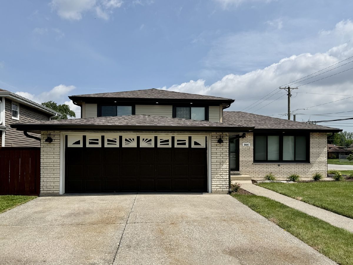  For Sale Crestwood Illinois, 5400 138th Street