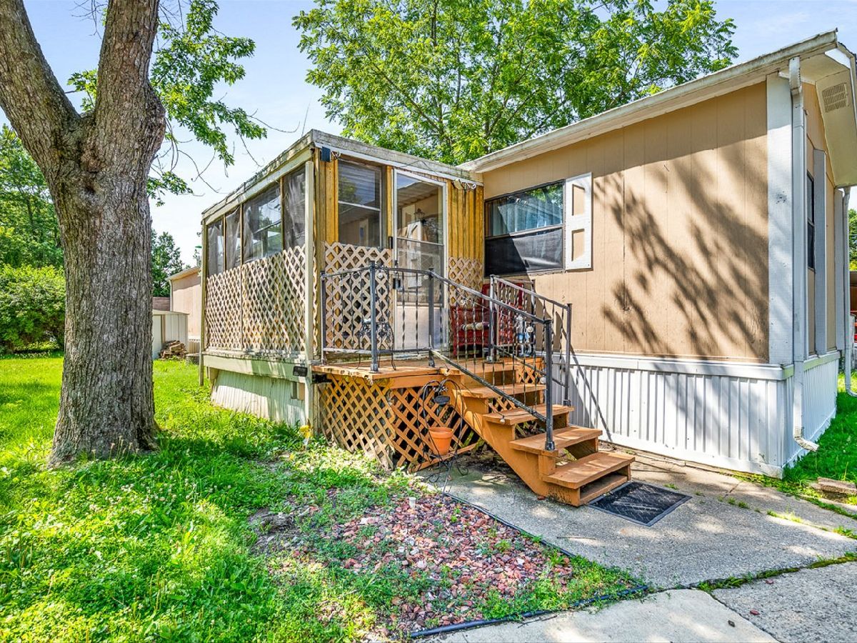  For Sale Freeport Illinois, 206 Viola Drive