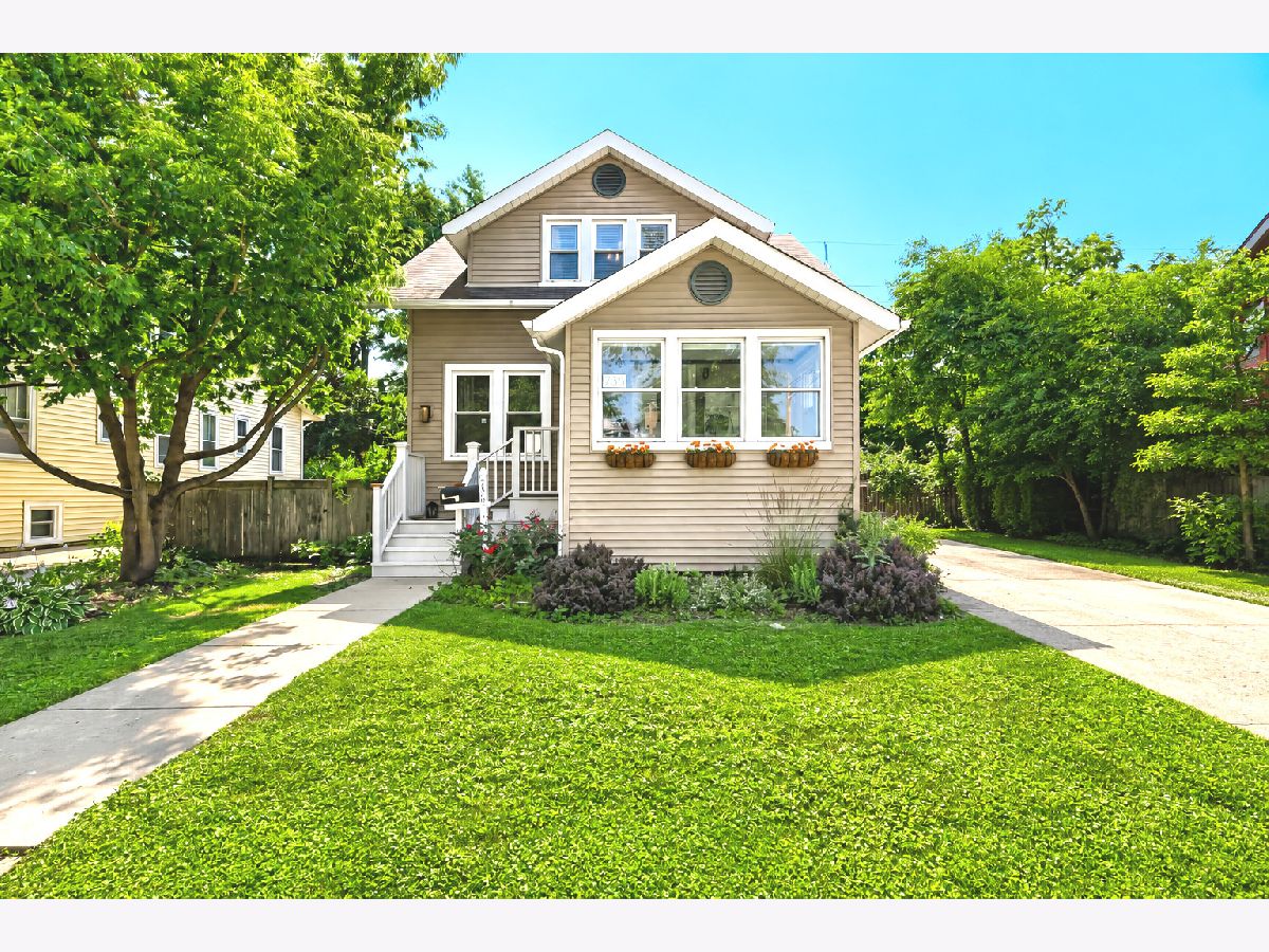 Homes & Condos & Townhomes For Sale Silk Stocking Des Plaines Illinois, 736 Arlington Avenue