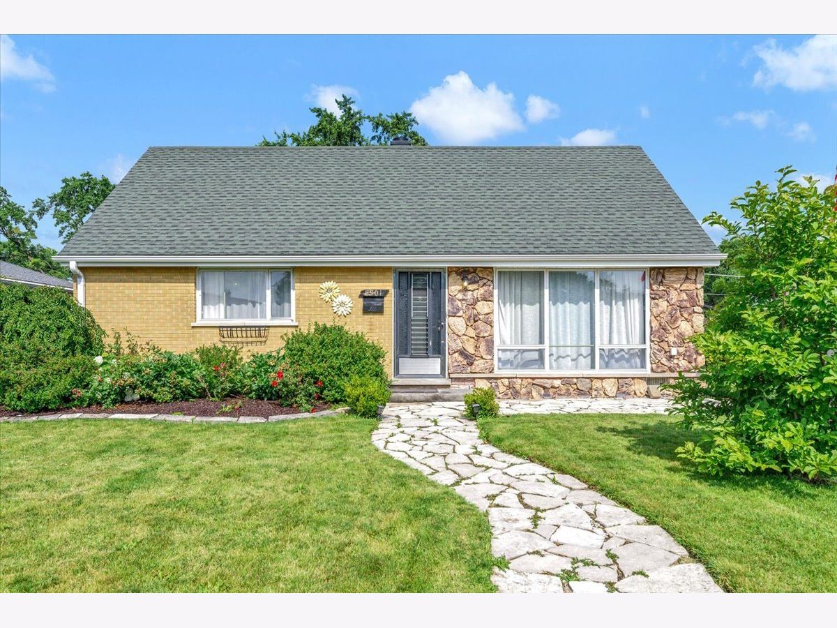  For Sale Bridgeview Illinois, 8901 Southfield Drive