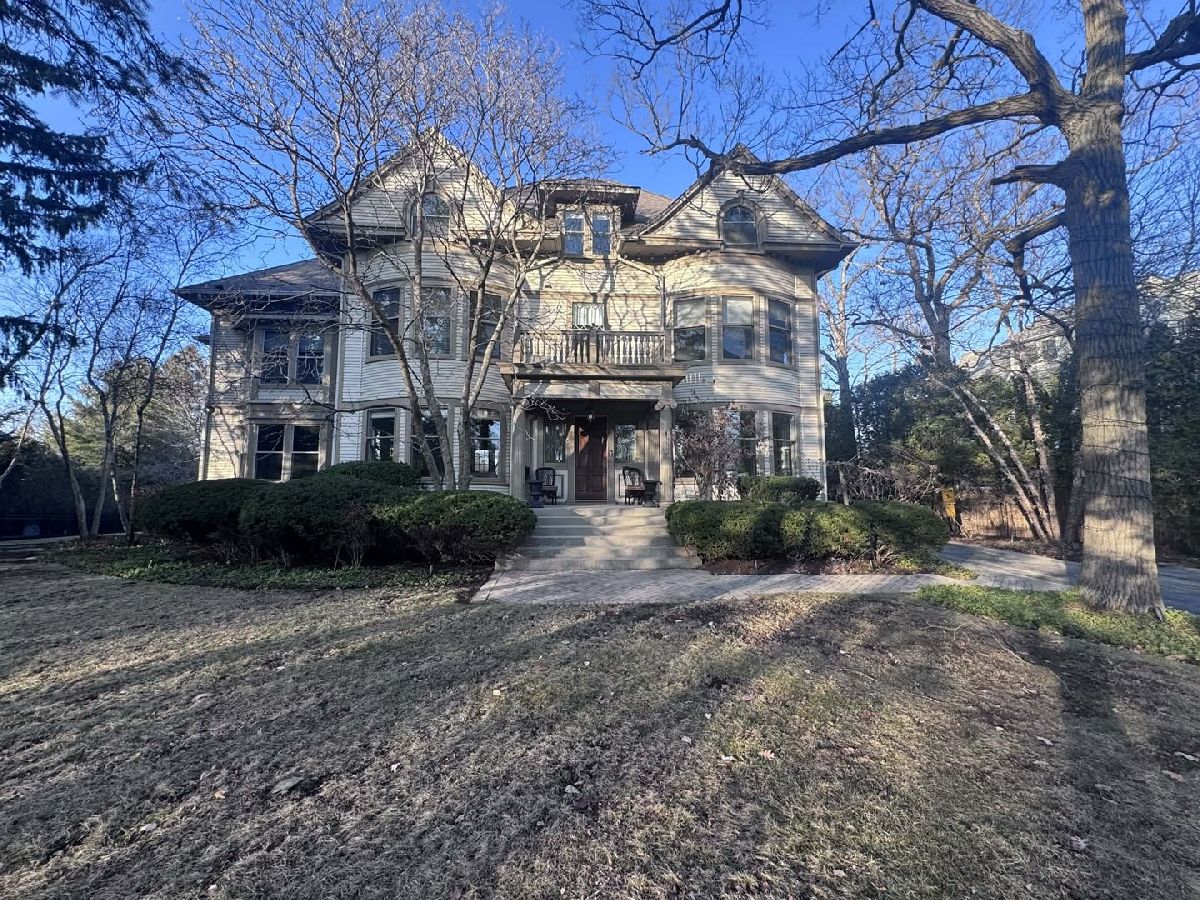  For Rent Highland Park Illinois, 1499 Sheridan