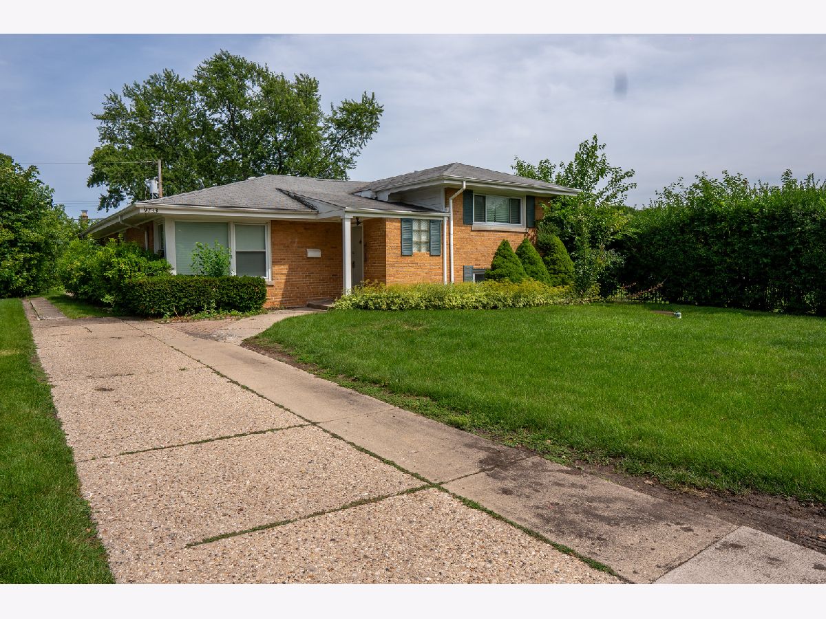 For Rent Skokie Illinois, 9733 Karlov