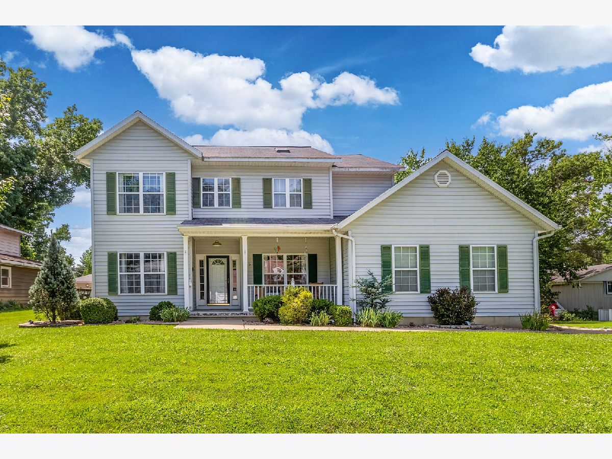 Homes For Sale Park Forest Centralia Illinois, 36 Edgewood Lane
