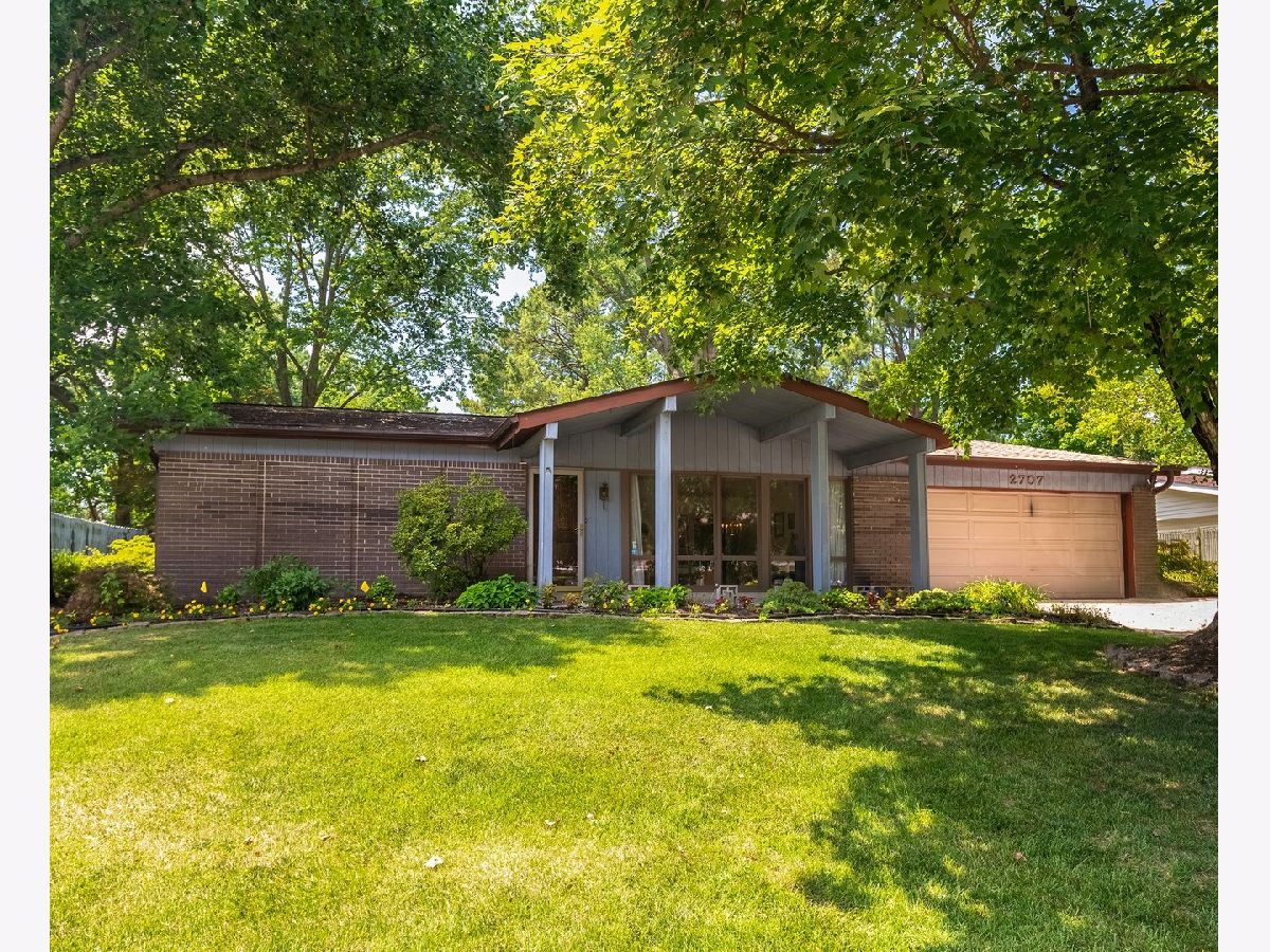  For Sale Carbondale Illinois, 2707 Sunset Drive