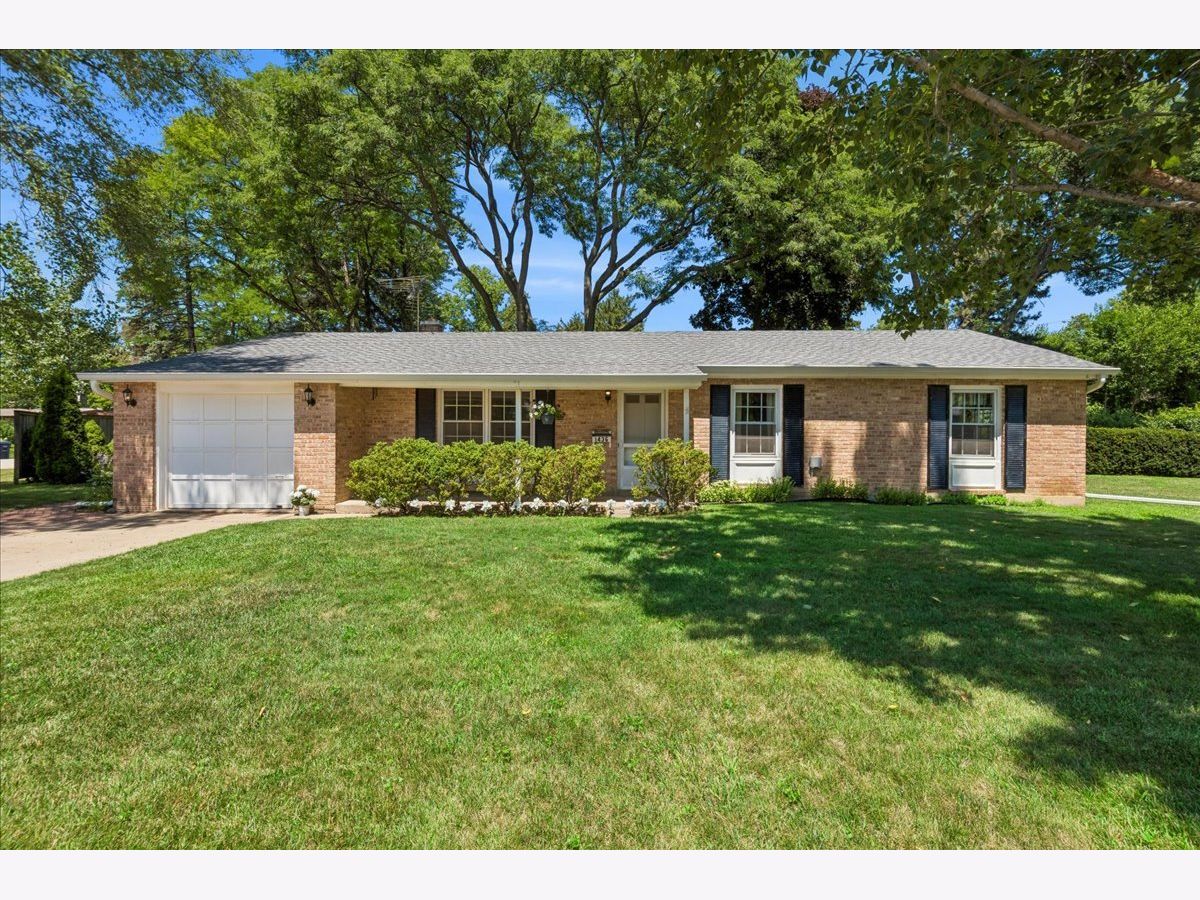  For Sale Deerfield Illinois, 1436 Arbor Vitae Road