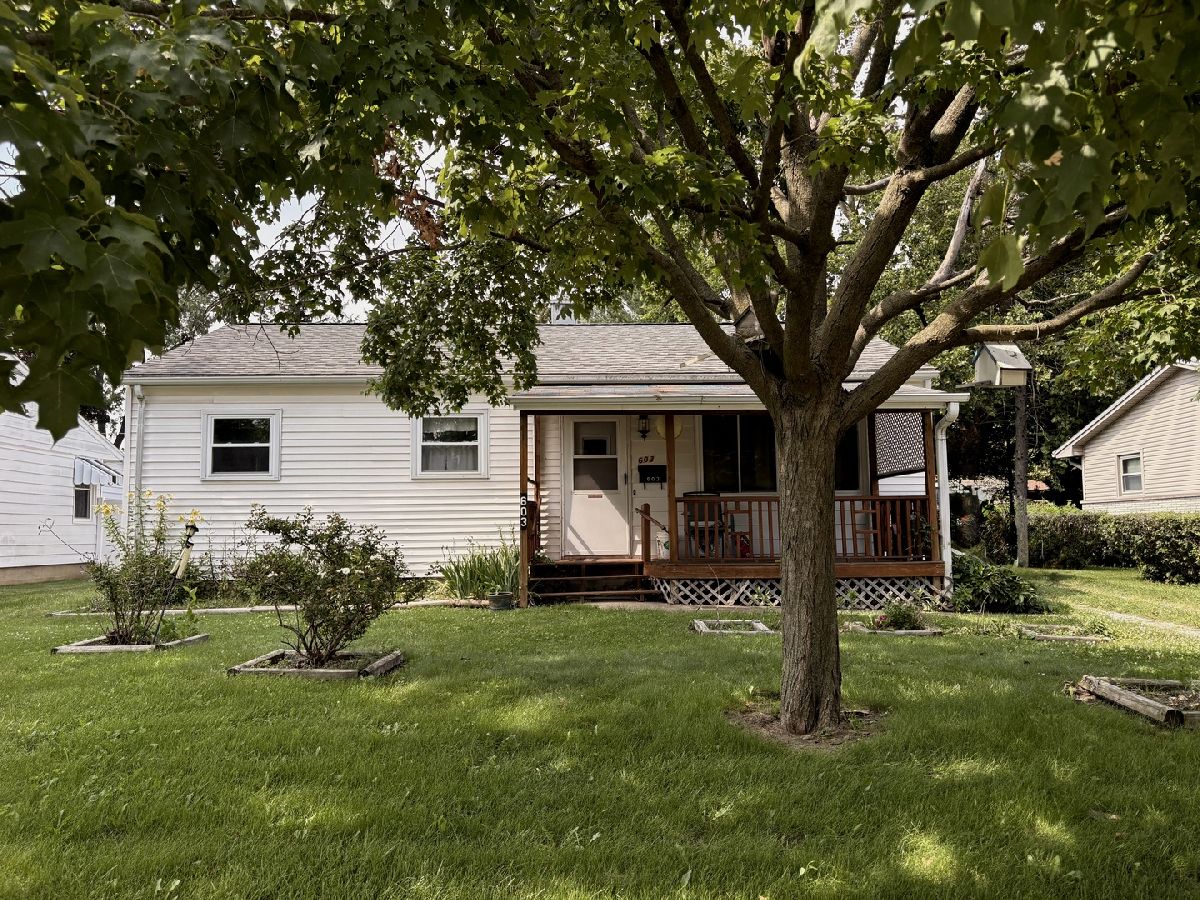  For Sale Pontiac Illinois, 603 Indiana Avenue