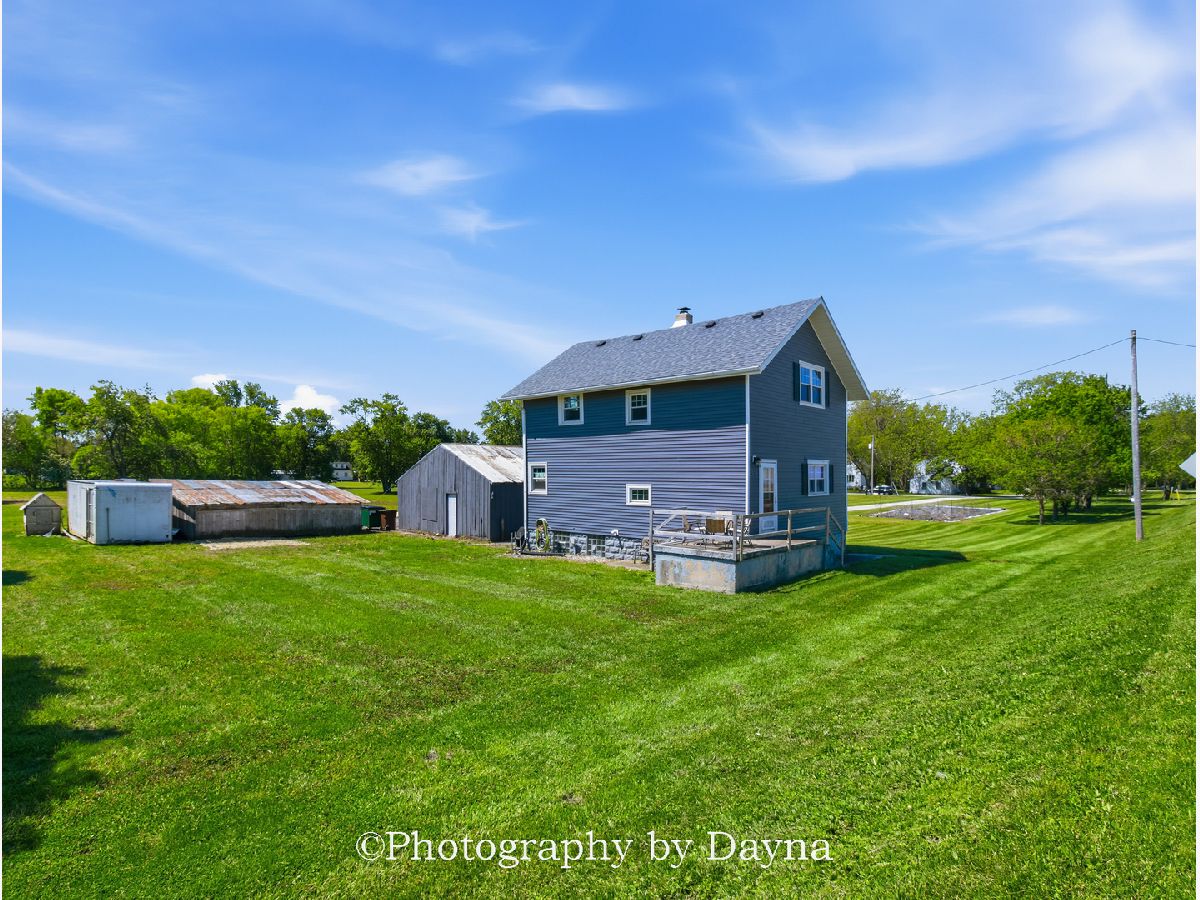  For Sale Sheldon Illinois, 250 Frontage Street