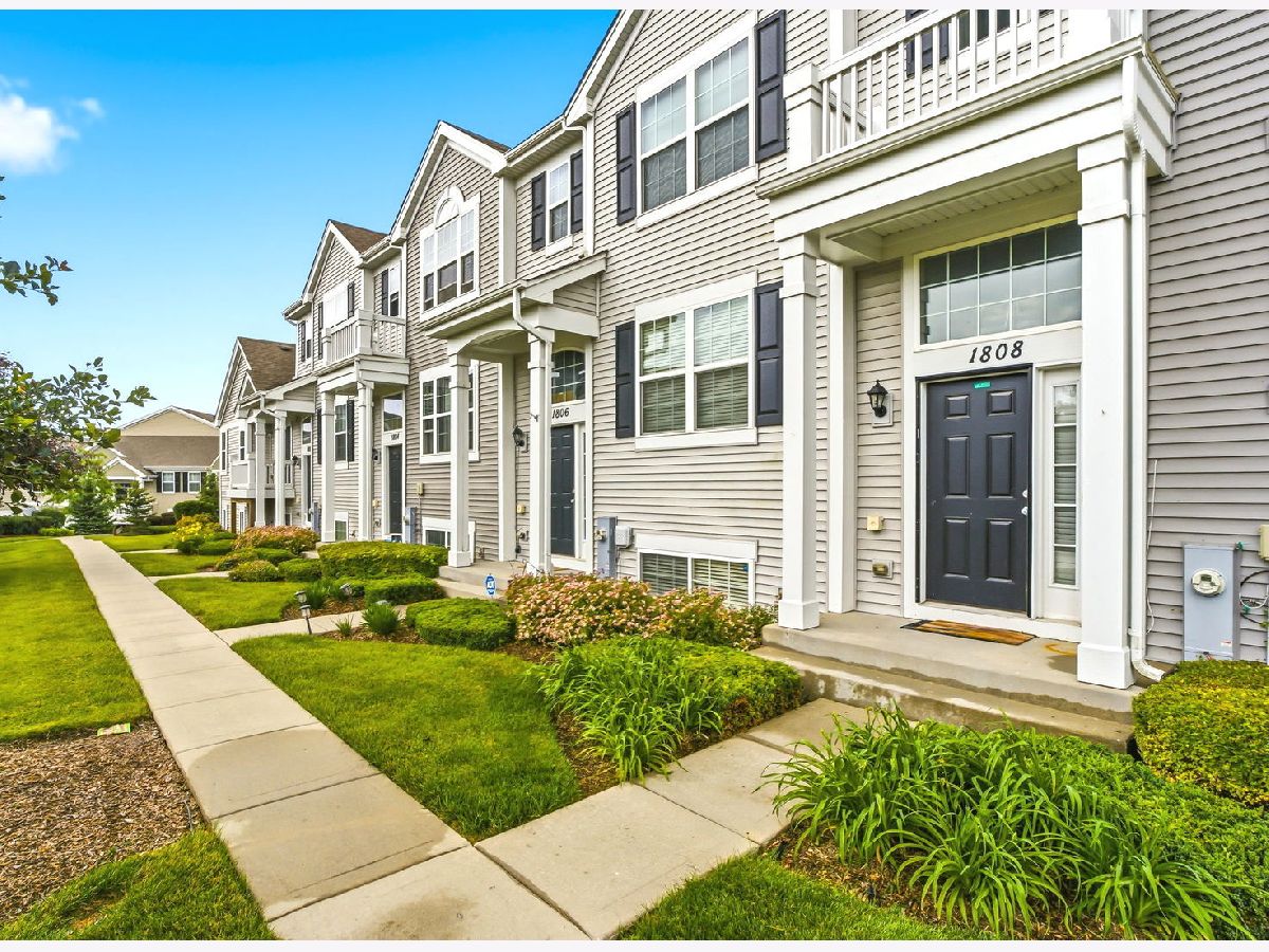 Townhomes & Condos & Homes For Sale Cambridge Lakes Pingree Grove Illinois, 1808 Ruby Drive