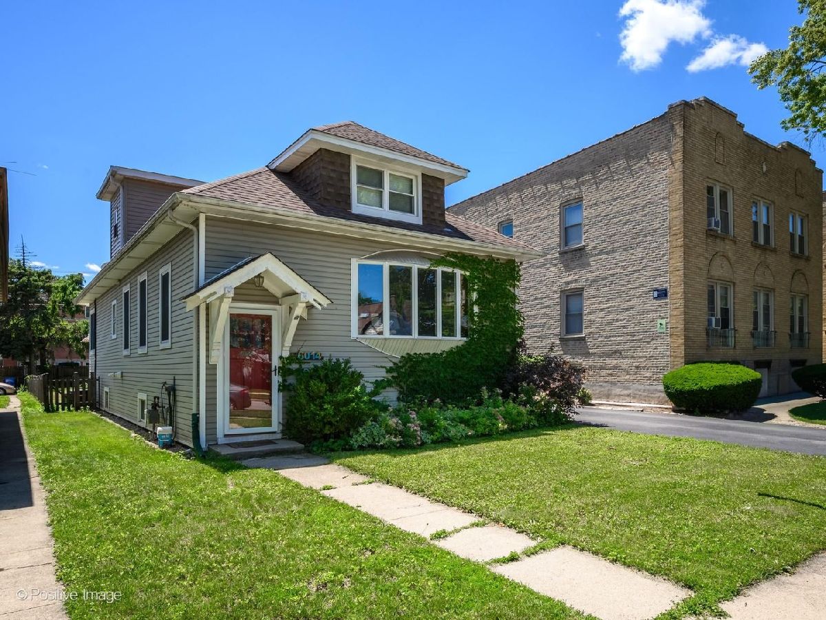  For Sale Chicago Illinois, 6014 Navarre Avenue