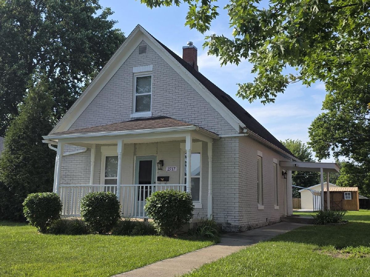  For Sale Quincy Illinois, 2717 Elm Street