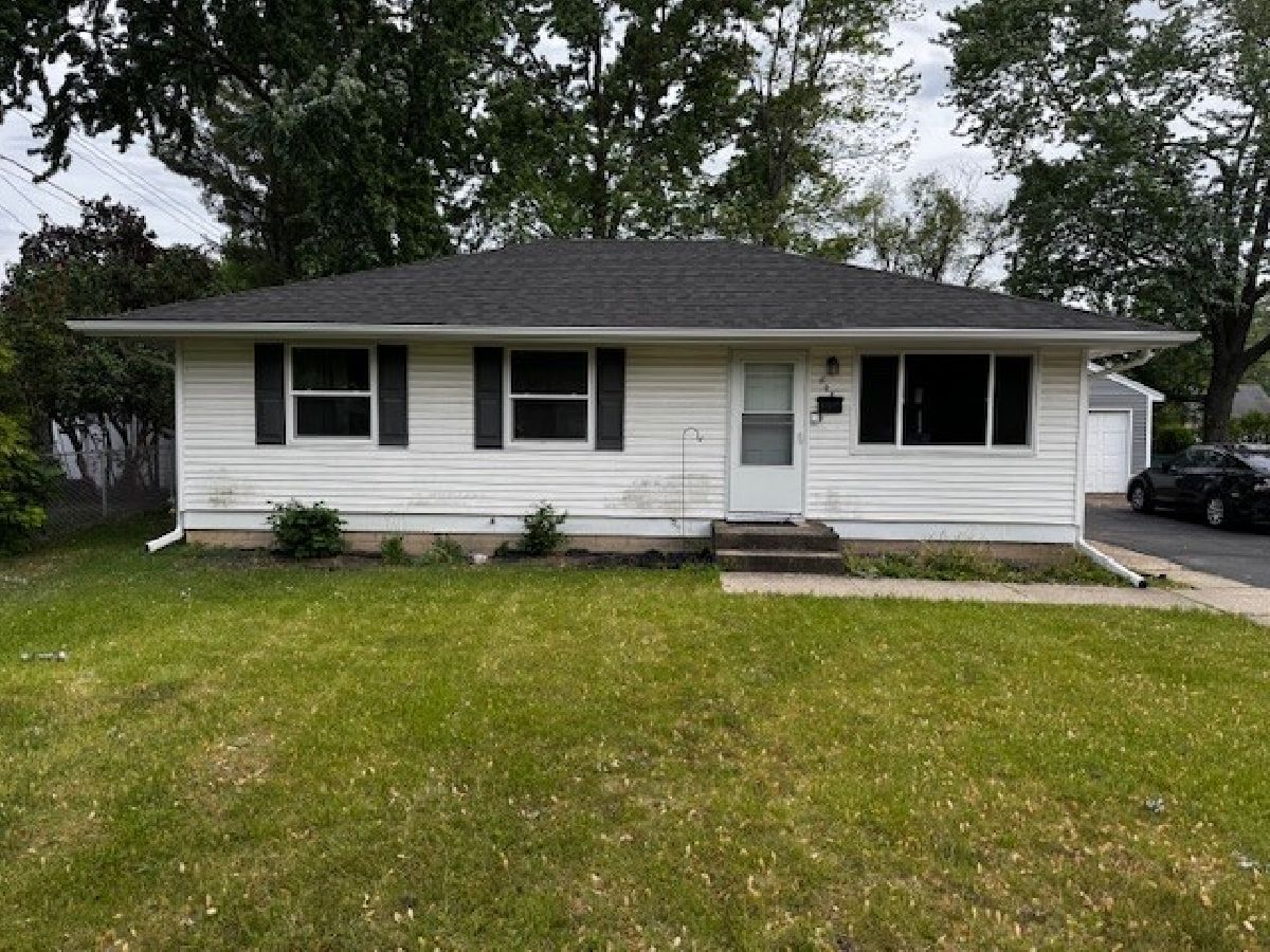  Rented Joliet Illinois, 805 Hollyberry