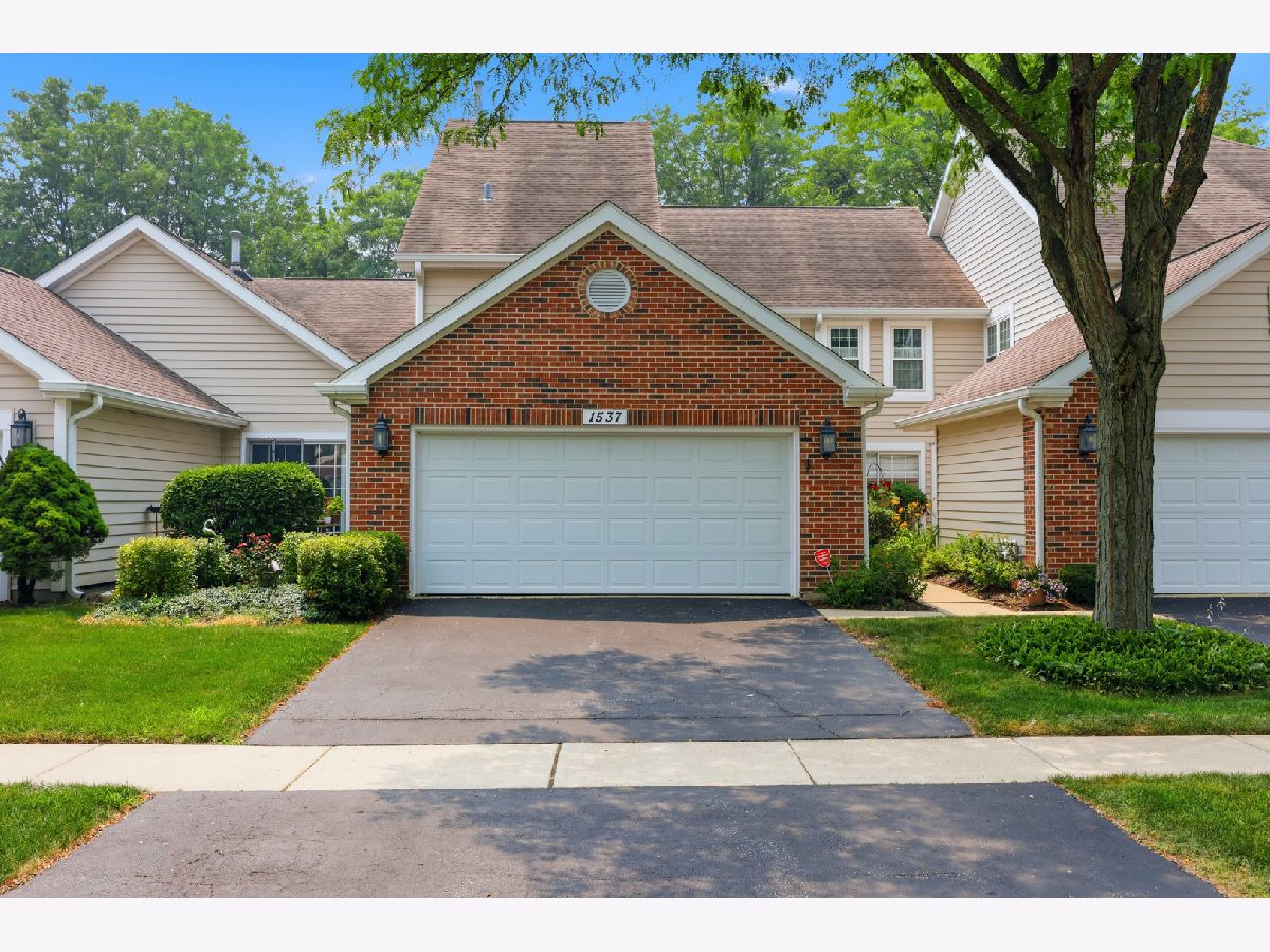 For Sale Schaumburg Illinois, 1537 Stevens Drive