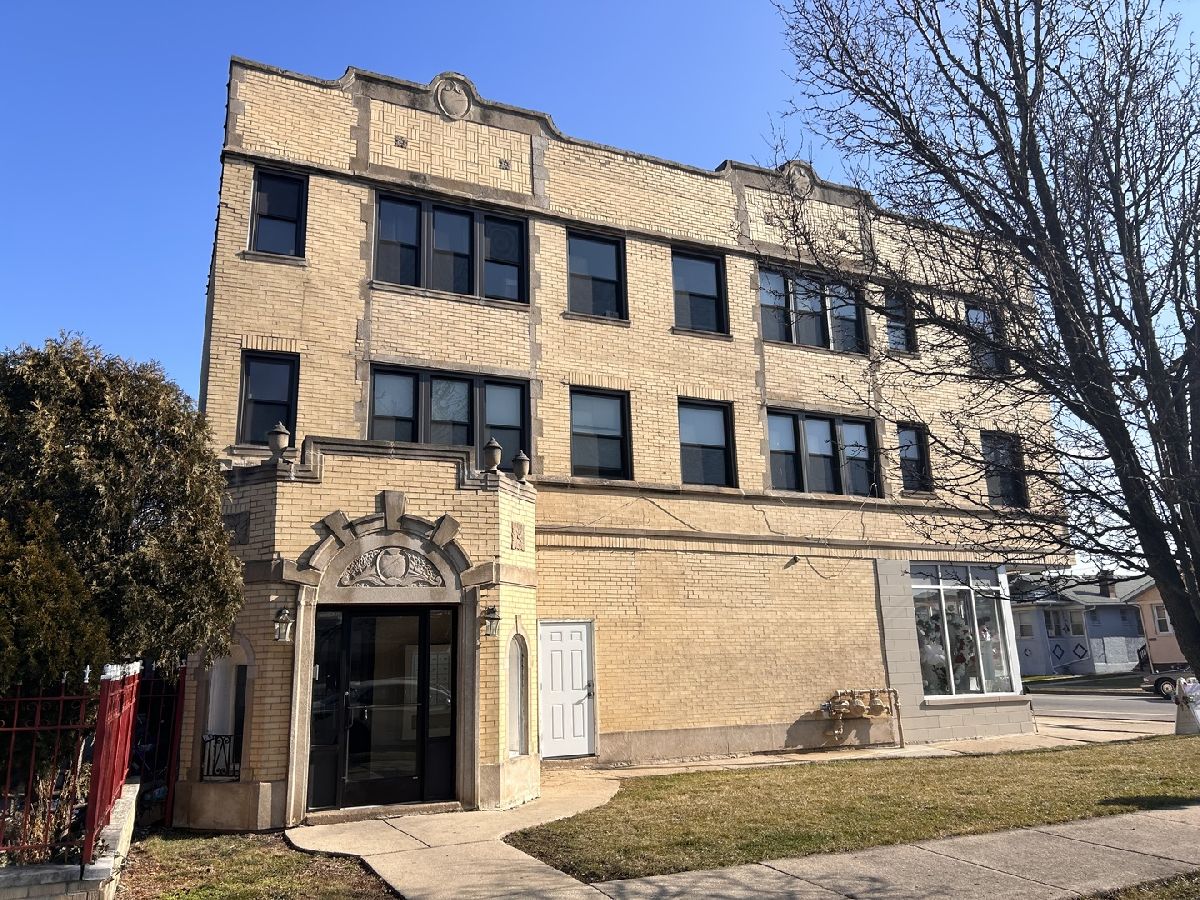  Rented Chicago Illinois, 2801 Keating