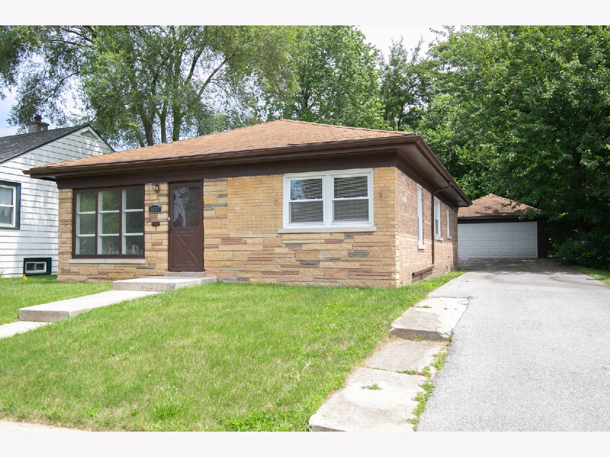 For Rent Evergreen Park Illinois, 8837 Talman