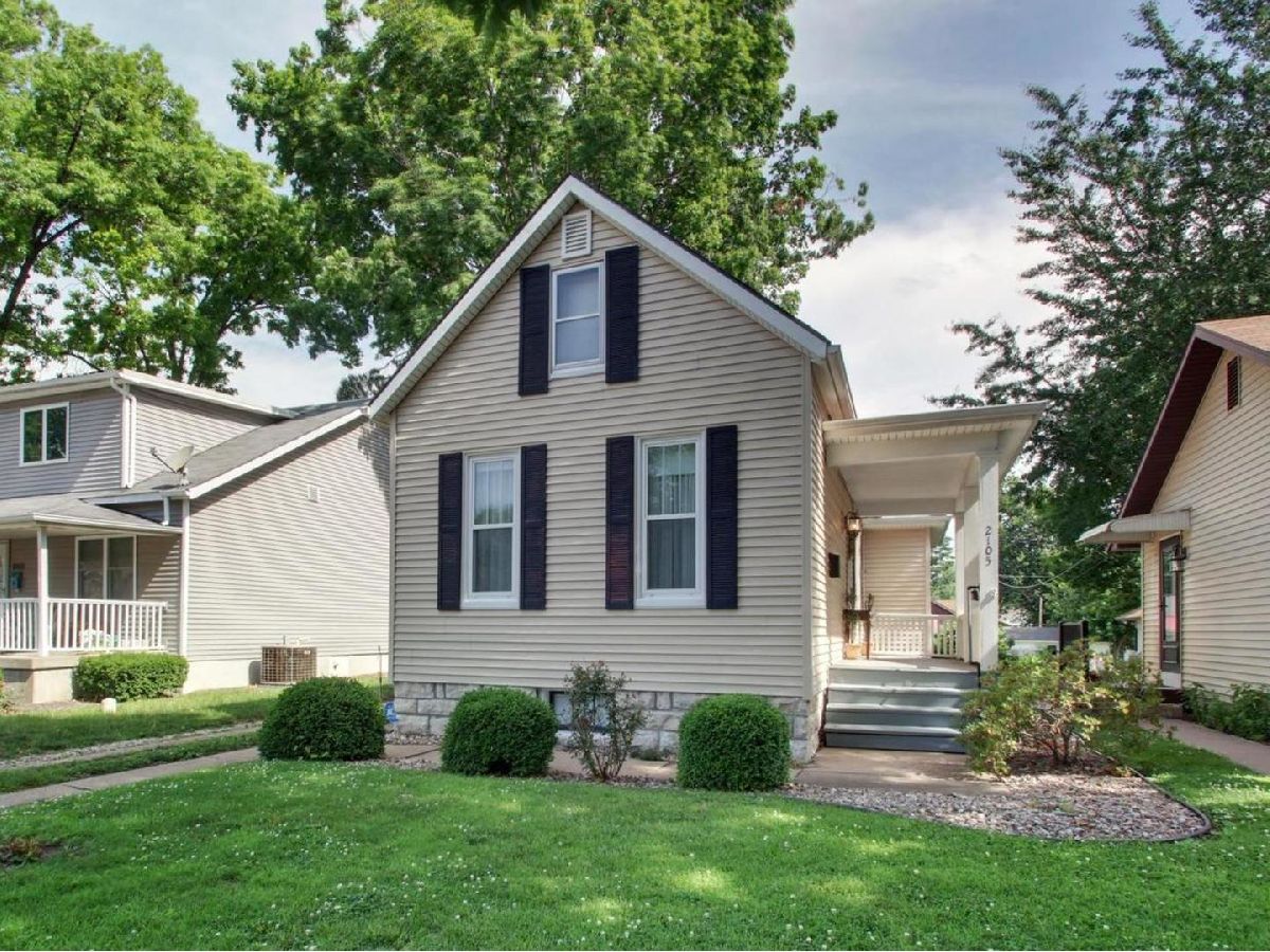  For Sale Quincy Illinois, 2105 Jefferson Street