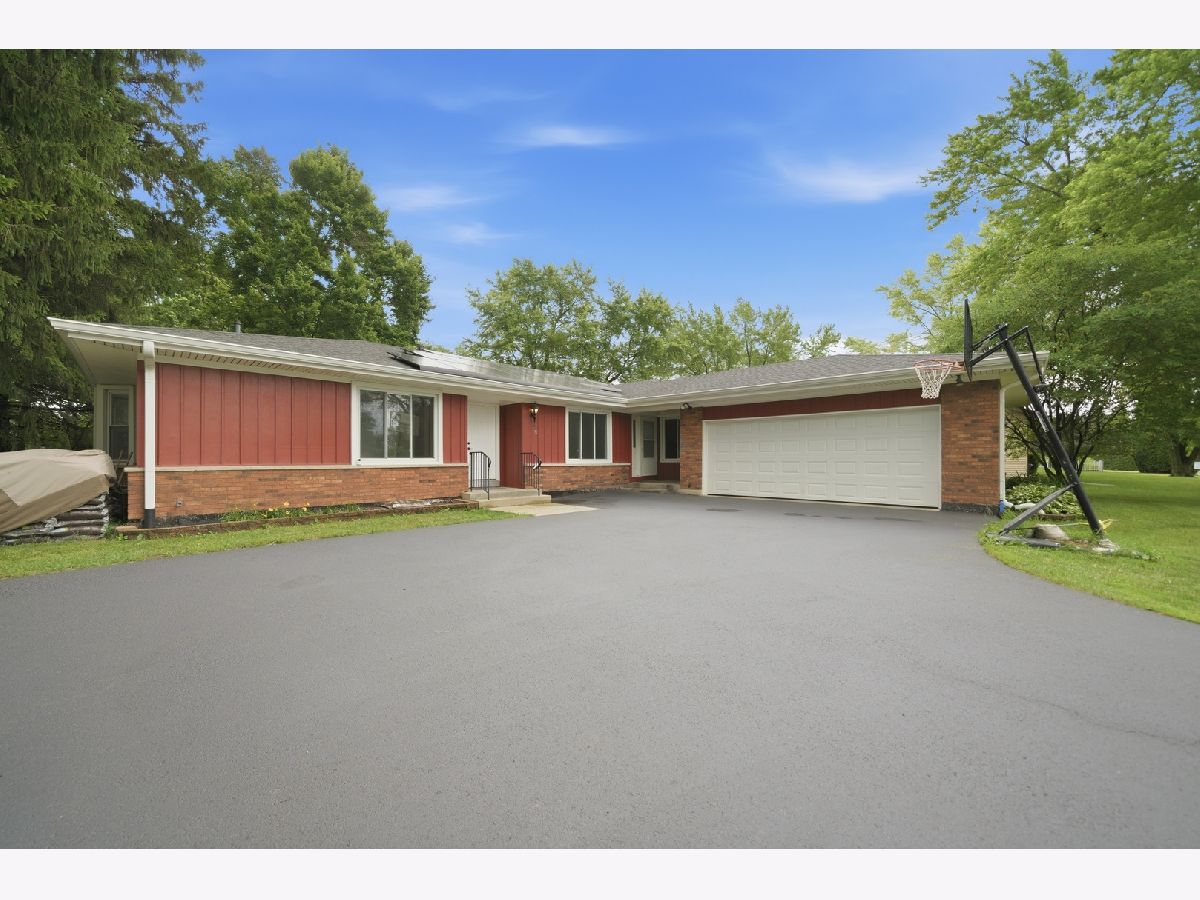  For Rent Dundee Illinois, 152 Dunbar